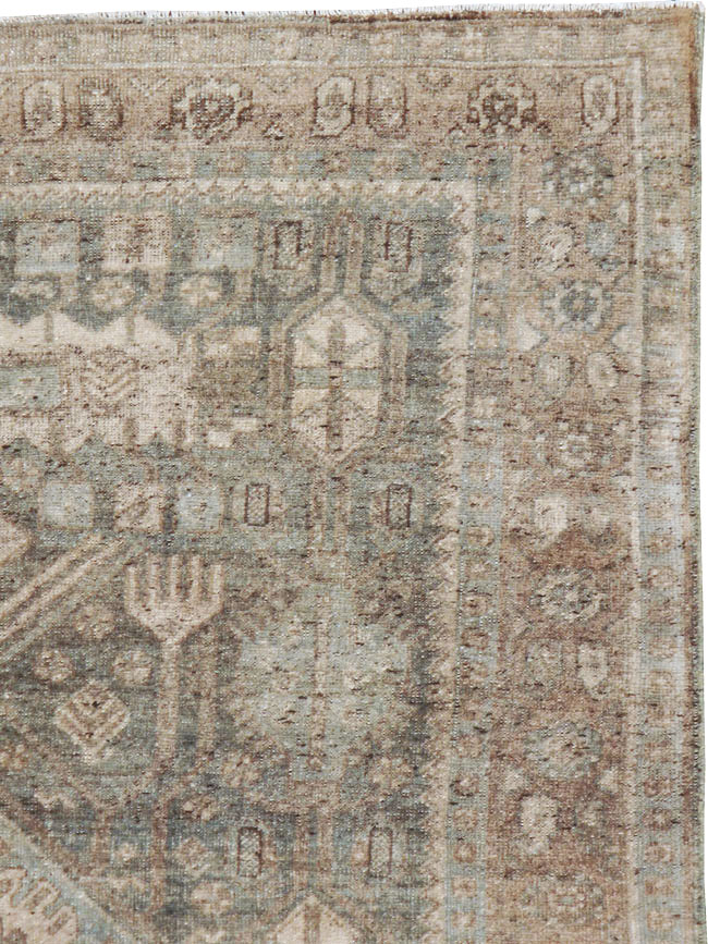 Antique Persian Bidjar Rug, No.22176 - Galerie Shabab