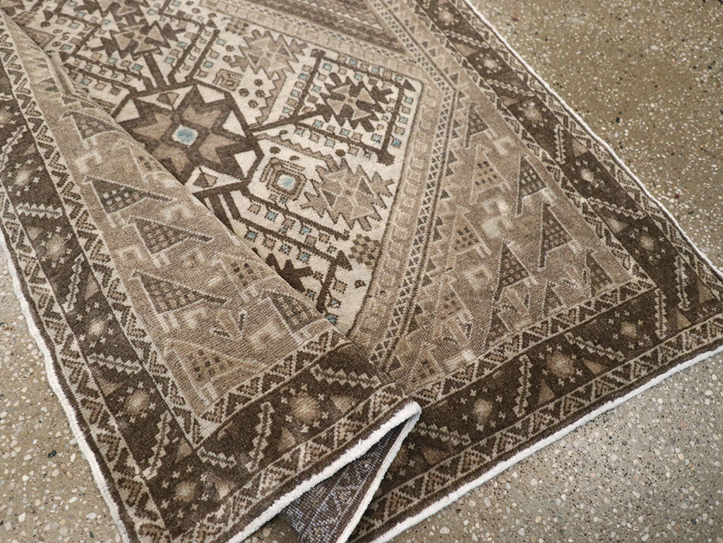 Vintage Persian Afshar Rug, No.22184 - Galerie Shabab