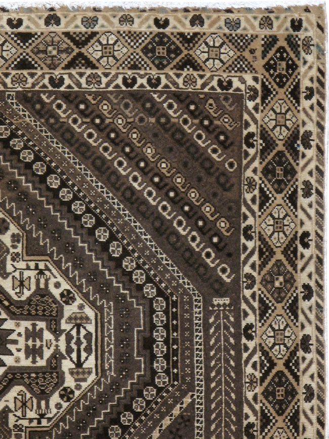 Vintage Persian Afshar Rug, No.22186 - Galerie Shabab