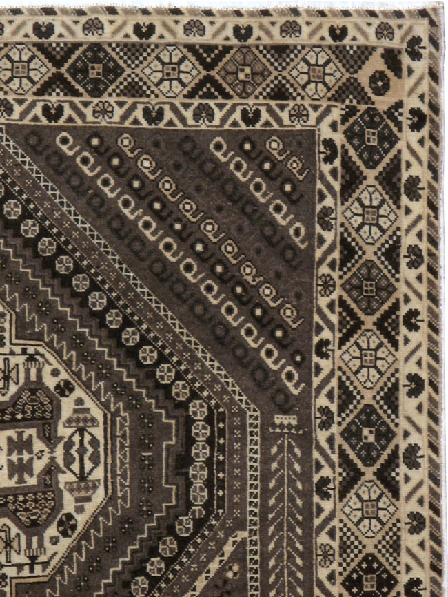 Vintage Persian Afshar Rug, No.22186 - Galerie Shabab