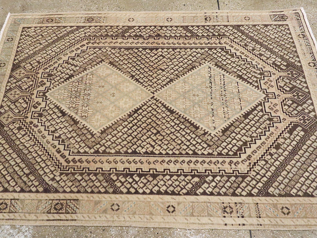 Vintage Persian Afshar Rug, No.22189 - Galerie Shabab