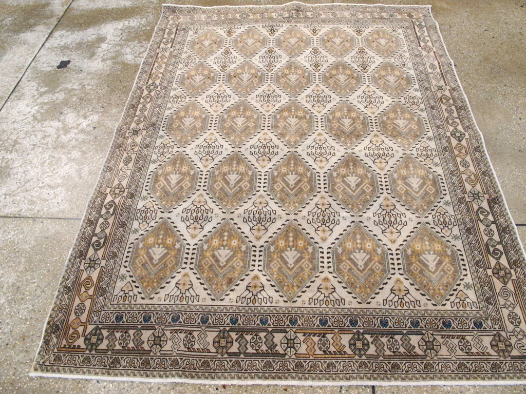Vintage Persian Afshar Rug, No.22190 - Galerie Shabab
