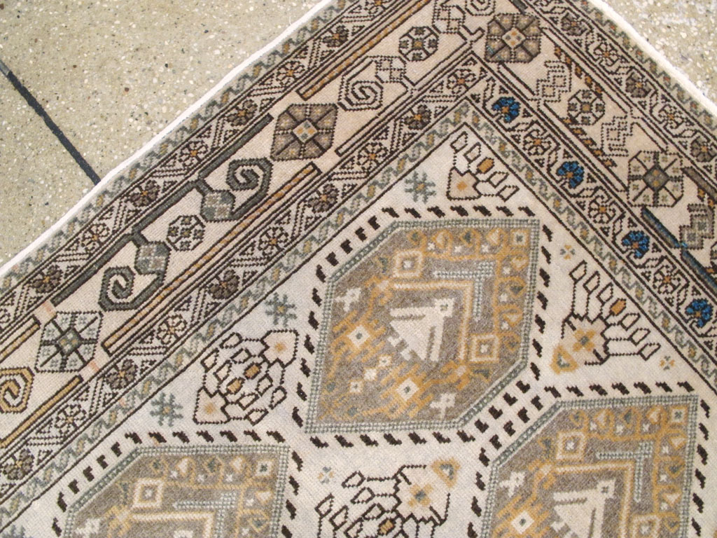 Vintage Persian Afshar Rug, No.22190 - Galerie Shabab