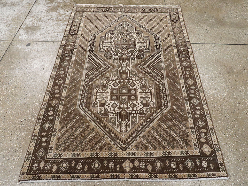 Vintage Persian Afshar Rug, No.22192 - Galerie Shabab