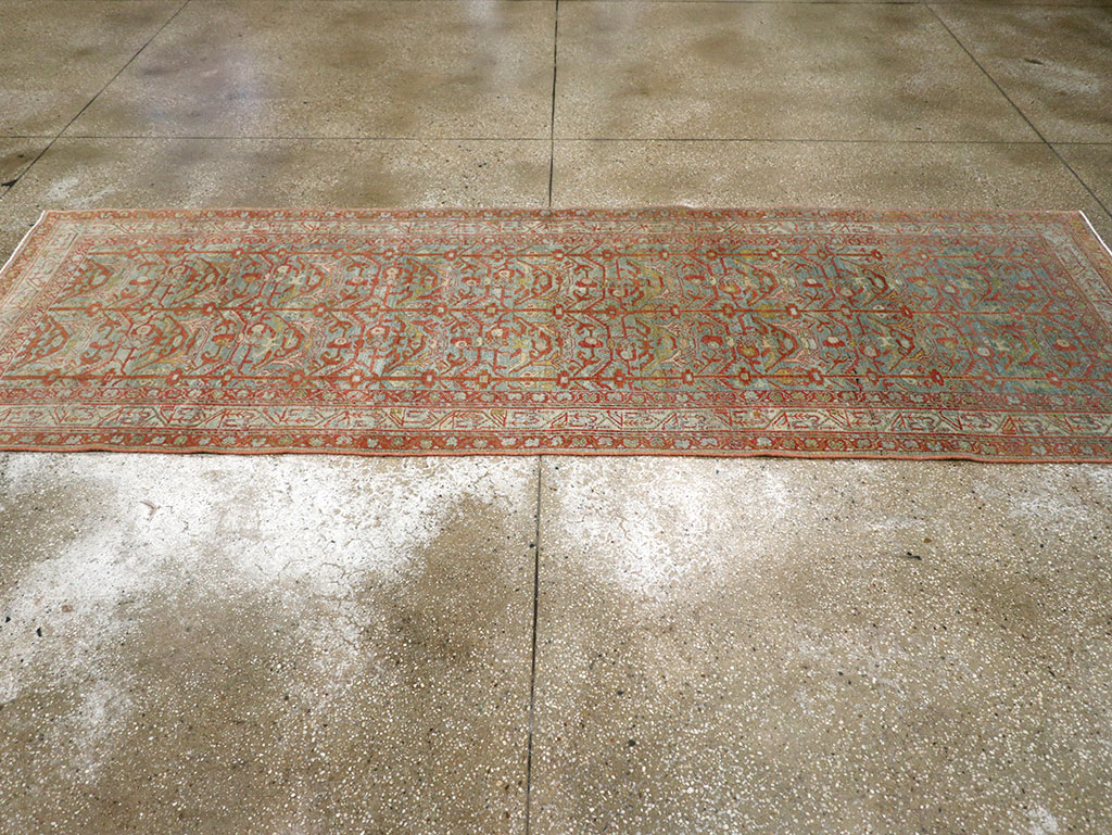 Vintage Persian Malayer Runner, No.22225 - Galerie Shabab