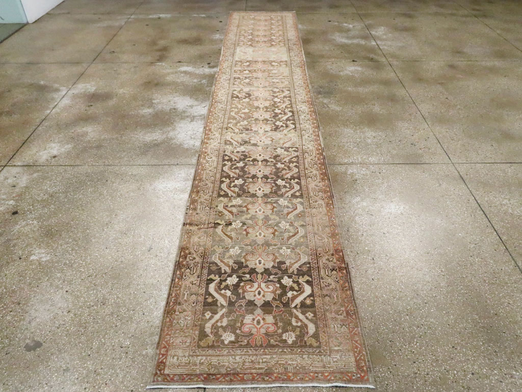 Vintage Persian Malayer Runner, No.22240 - Galerie Shabab