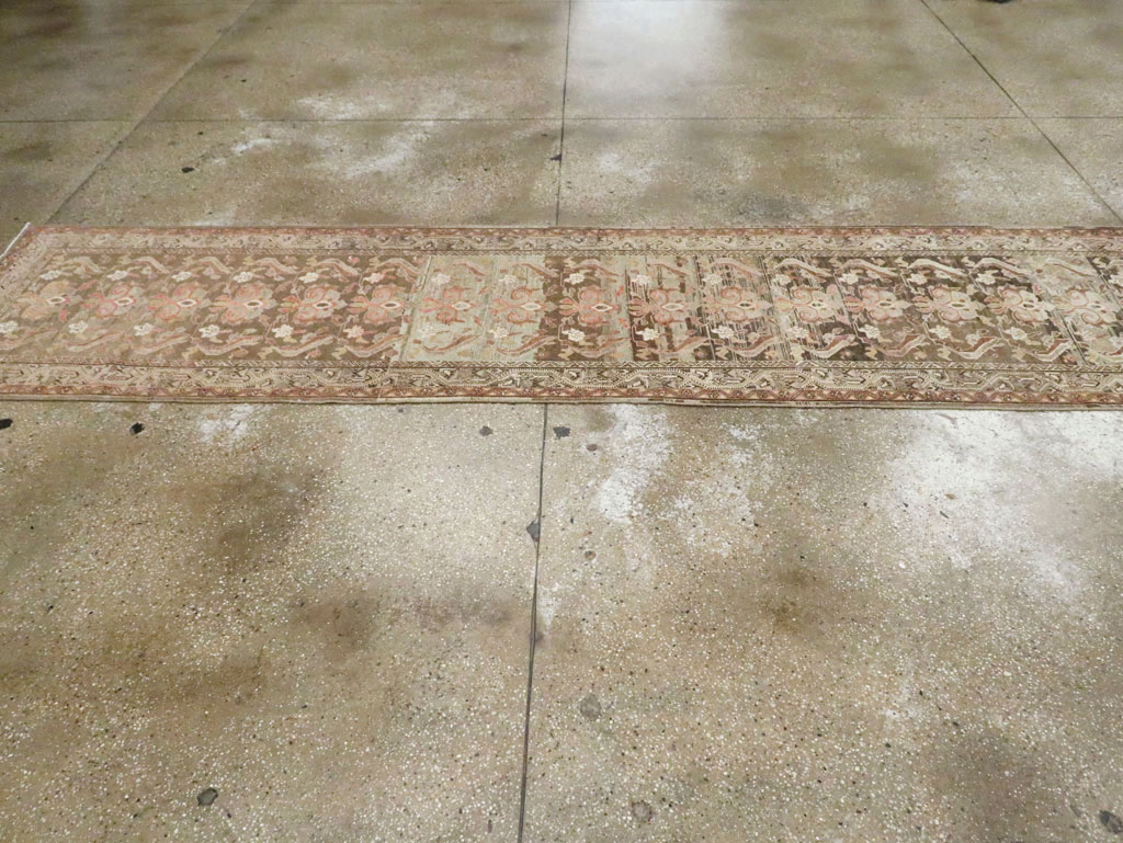 Vintage Persian Malayer Runner, No.22240 - Galerie Shabab