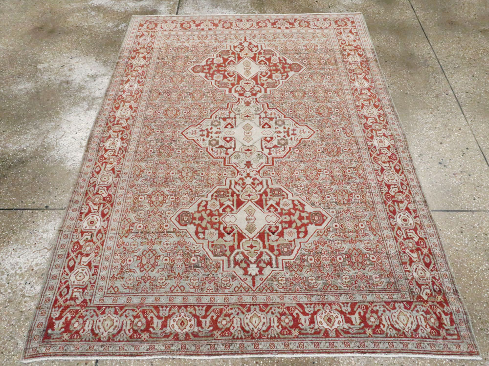 Antique Persian Senneh Rug, No.22241 - Galerie Shabab