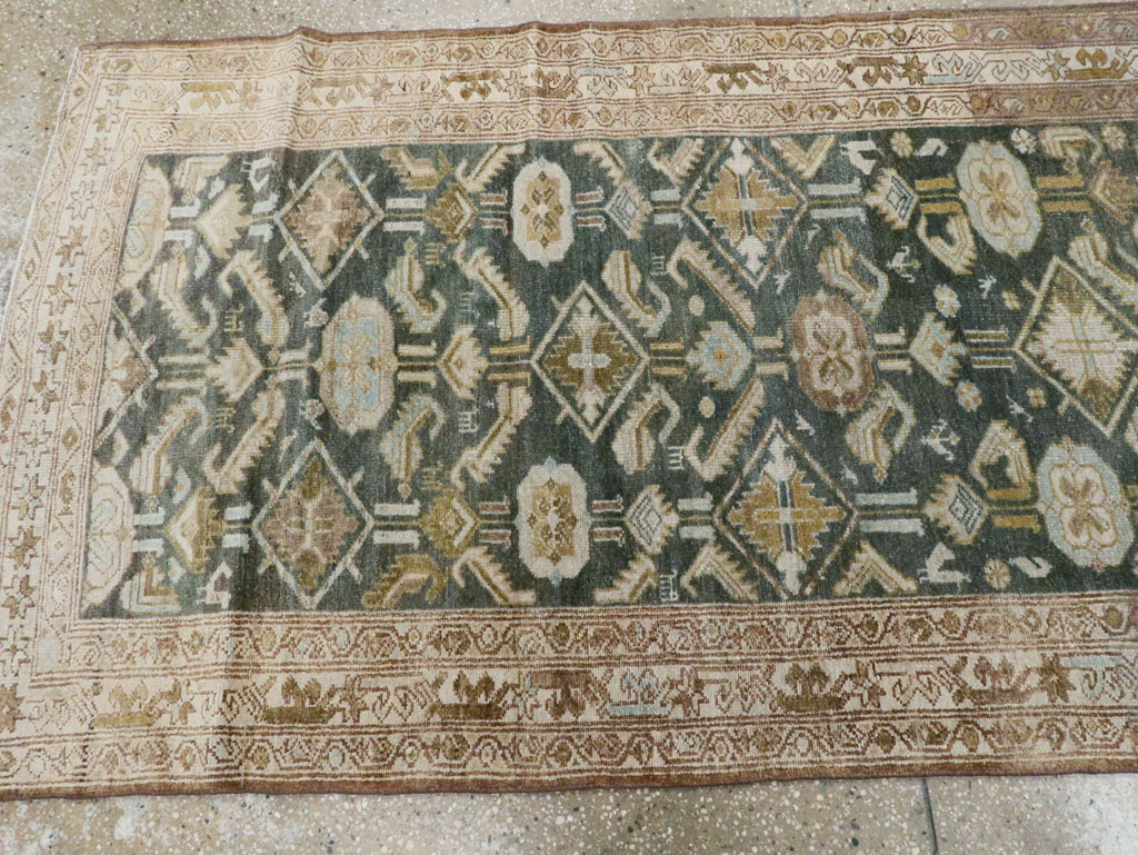 Vintage Persian Malayer Runner, No.22242 - Galerie Shabab