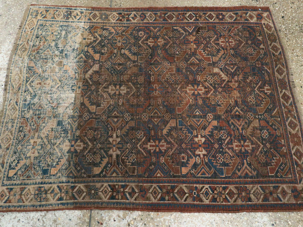 Antique Persian Afshar Throw Rug, No.22250 - Galerie Shabab