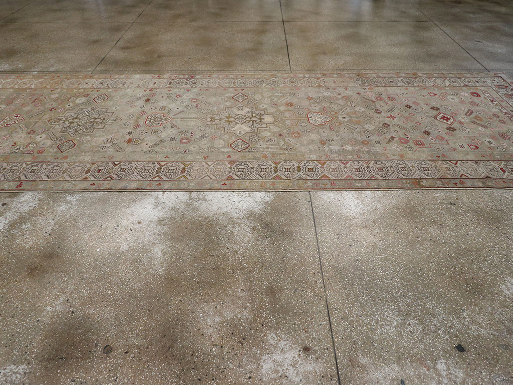 Antique Caucasian Karabagh Carpet, No.22266 - Galerie Shabab