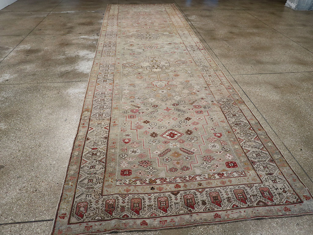 Antique Caucasian Karabagh Carpet, No.22266 - Galerie Shabab