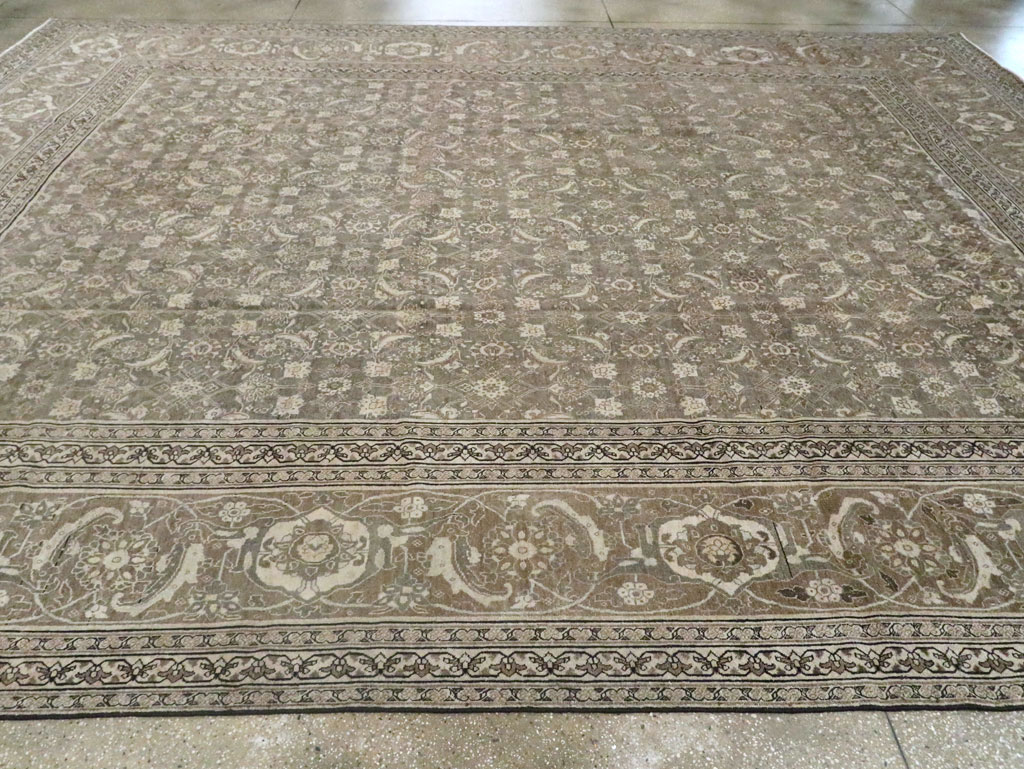 Antique Persian Tabriz Carpet, No.22274 - Galerie Shabab