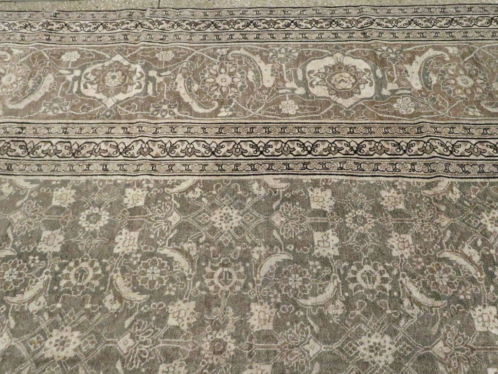 Antique Persian Tabriz Carpet, No.22274 - Galerie Shabab