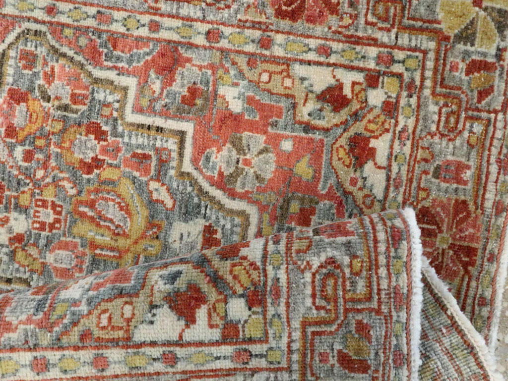 Antique Persian Sarouk Rug, No.22275 - Galerie Shabab
