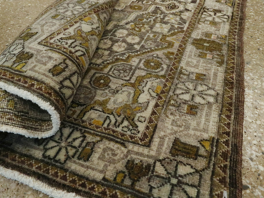 Antique Persian Malayer Rug, No.22277 - Galerie Shabab