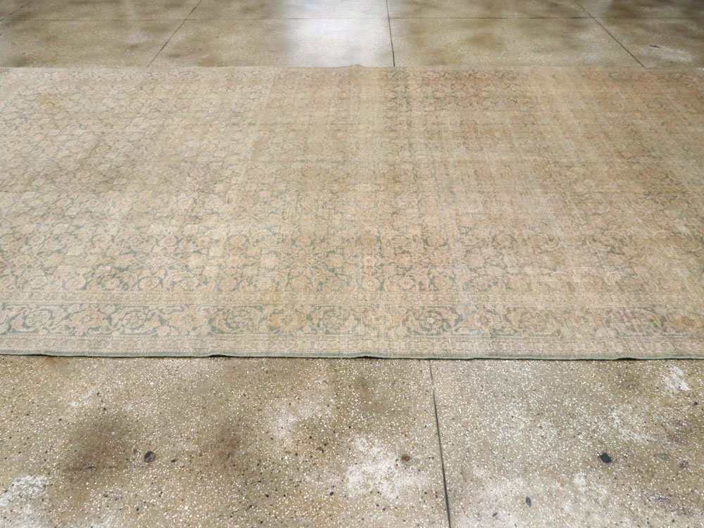 Antique Persian Tabriz Carpet, No.22281 - Galerie Shabab