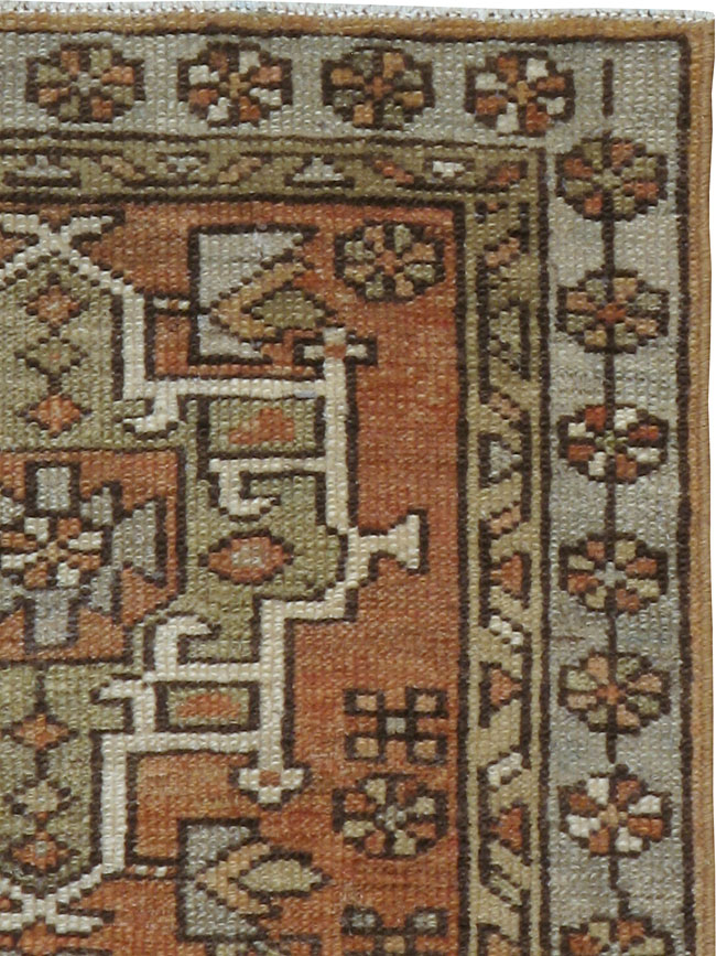 Vintage Persian Karajeh Rug, No.22283 - Galerie Shabab