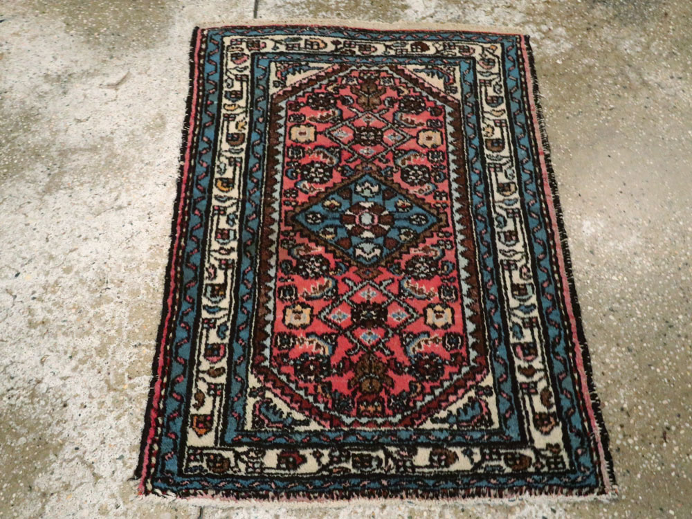 Vintage Persian Hamadan Rug, No.22284 - Galerie Shabab