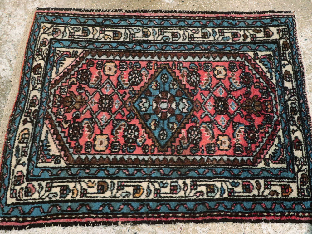 Vintage Persian Hamadan Rug, No.22284 - Galerie Shabab