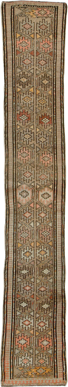 Vintage Persian Kurdish Runner, No.22287 - Galerie Shabab