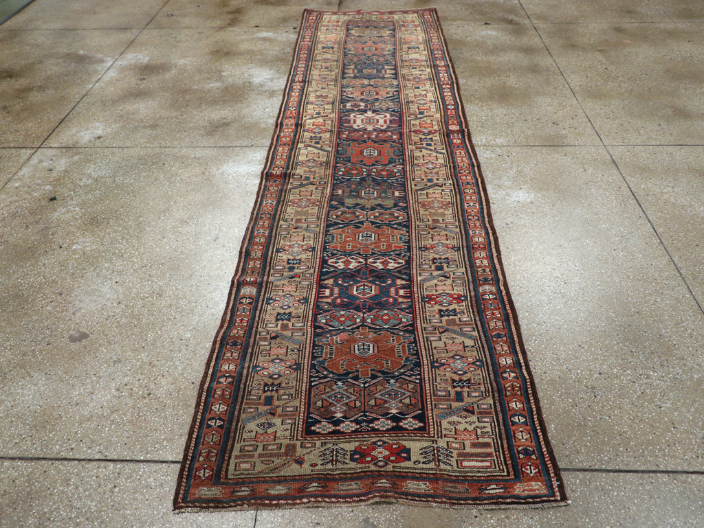 Antique Persian Kurdish Runner, No.22295 - Galerie Shabab