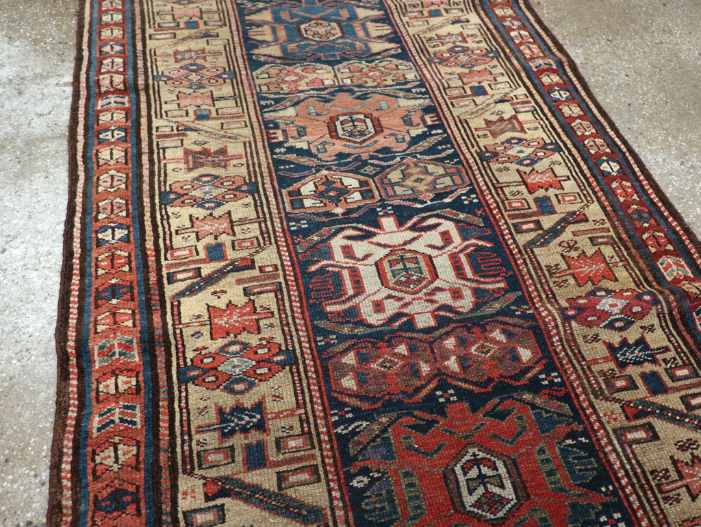 Antique Persian Kurdish Runner, No.22295 - Galerie Shabab