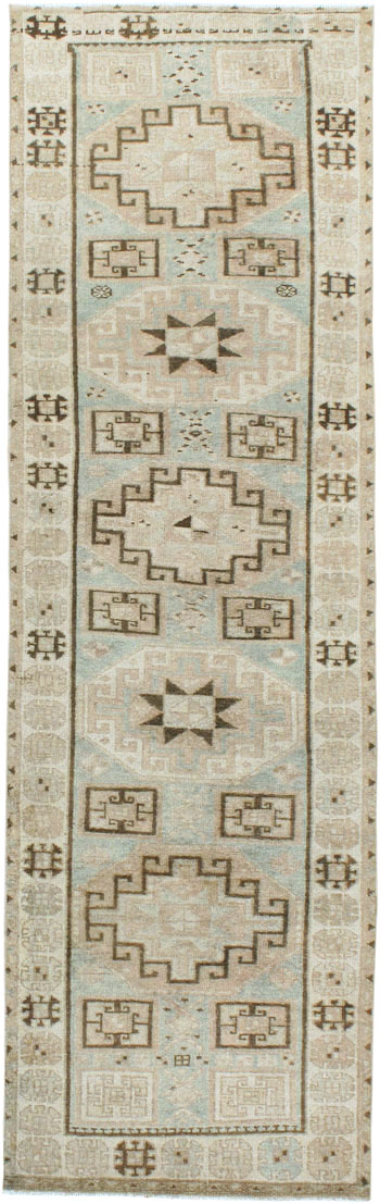Vintage Persian Kurdish Runner, No.22296 - Galerie Shabab