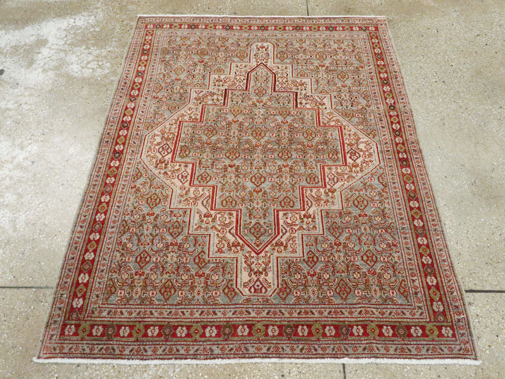 Antique Persian Senneh Rug, No.22301 - Galerie Shabab
