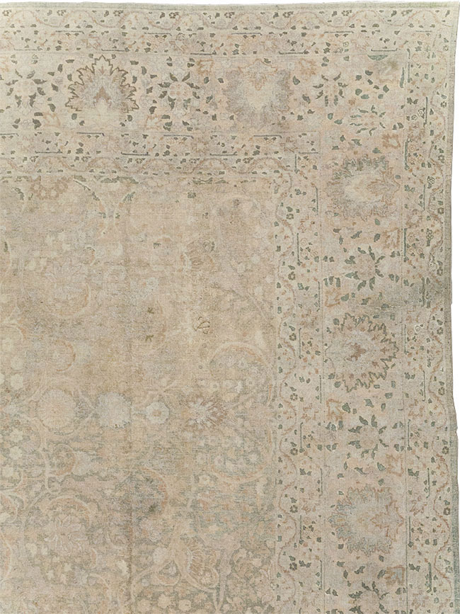 Antique Persian Tabriz Room Size Carpet, No.22303 - Galerie Shabab