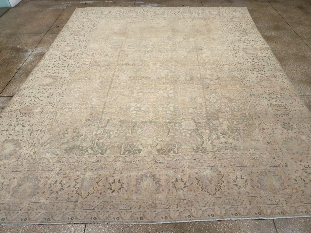 Antique Persian Tabriz Room Size Carpet, No.22303 - Galerie Shabab