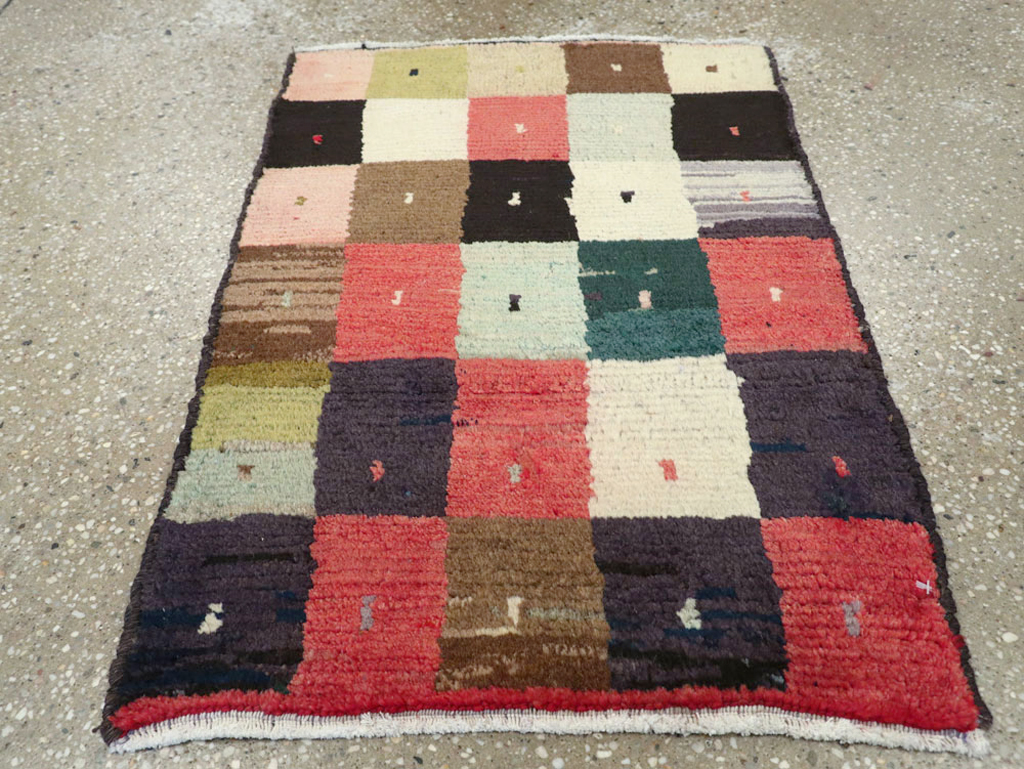 Vintage Persian Gabbeh Rug, No.22319 - Galerie Shabab