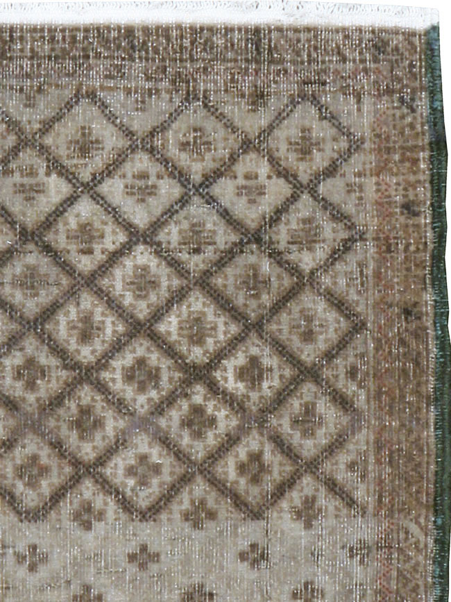 Vintage Persian Tabriz Rug, No.22322 - Galerie Shabab