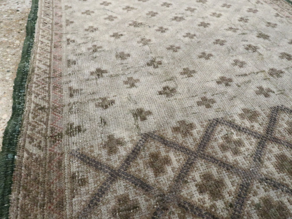 Vintage Persian Tabriz Rug, No.22322 - Galerie Shabab
