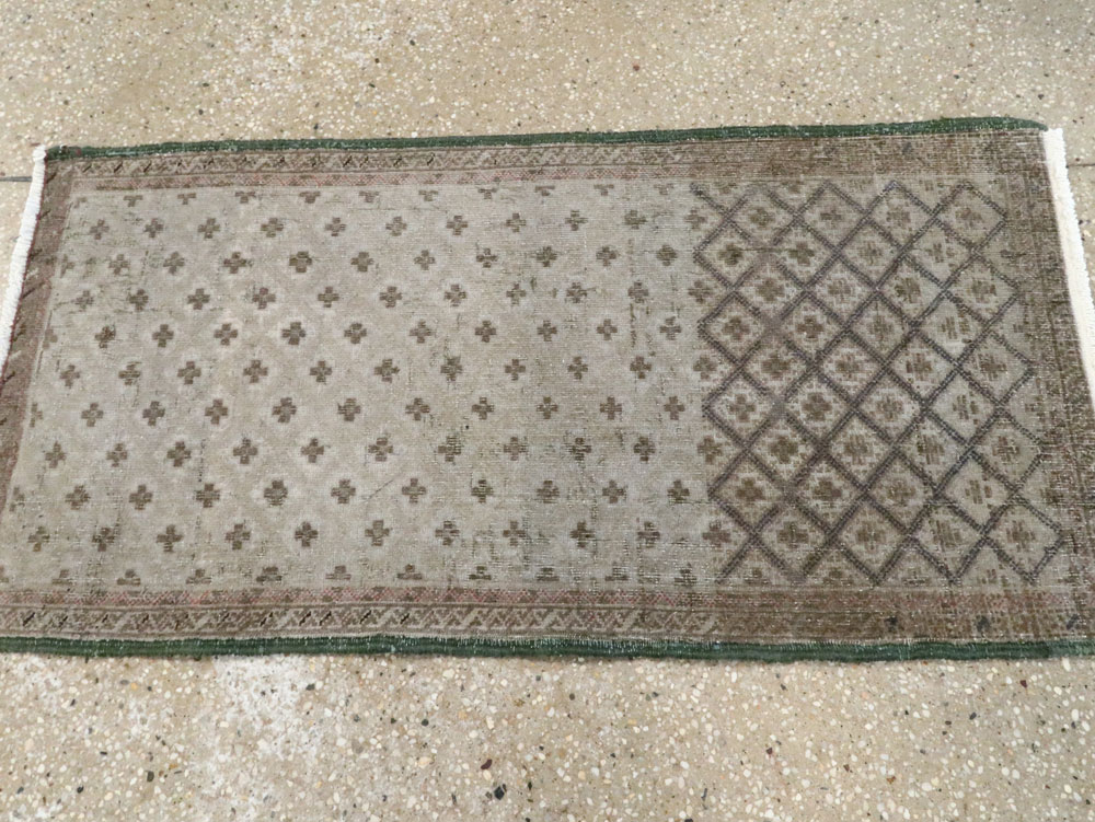 Vintage Persian Tabriz Rug, No.22322 - Galerie Shabab