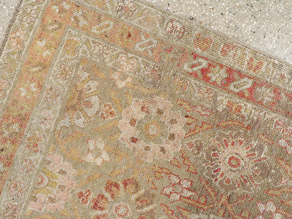 Antique Persian Kurdish Rug, No.22343 - Galerie Shabab