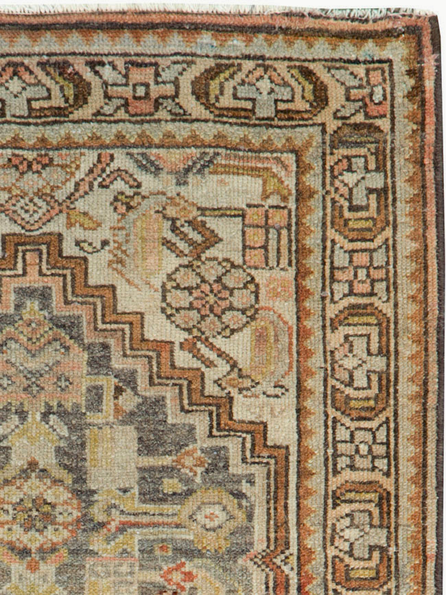 Antique Persian Malayer Throw Rug, No.22344 - Galerie Shabab