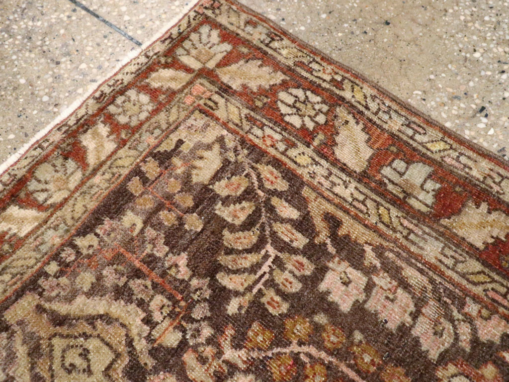 Vintage Persian Sarouk Rug, No.22346 - Galerie Shabab