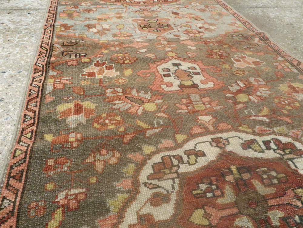 Vintage Persian Malayer Runner, No.22347 - Galerie Shabab