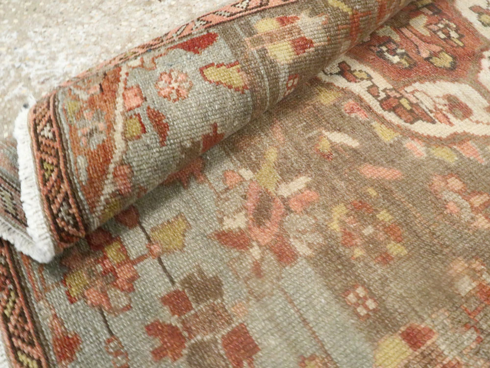 Vintage Persian Malayer Runner, No.22347 - Galerie Shabab