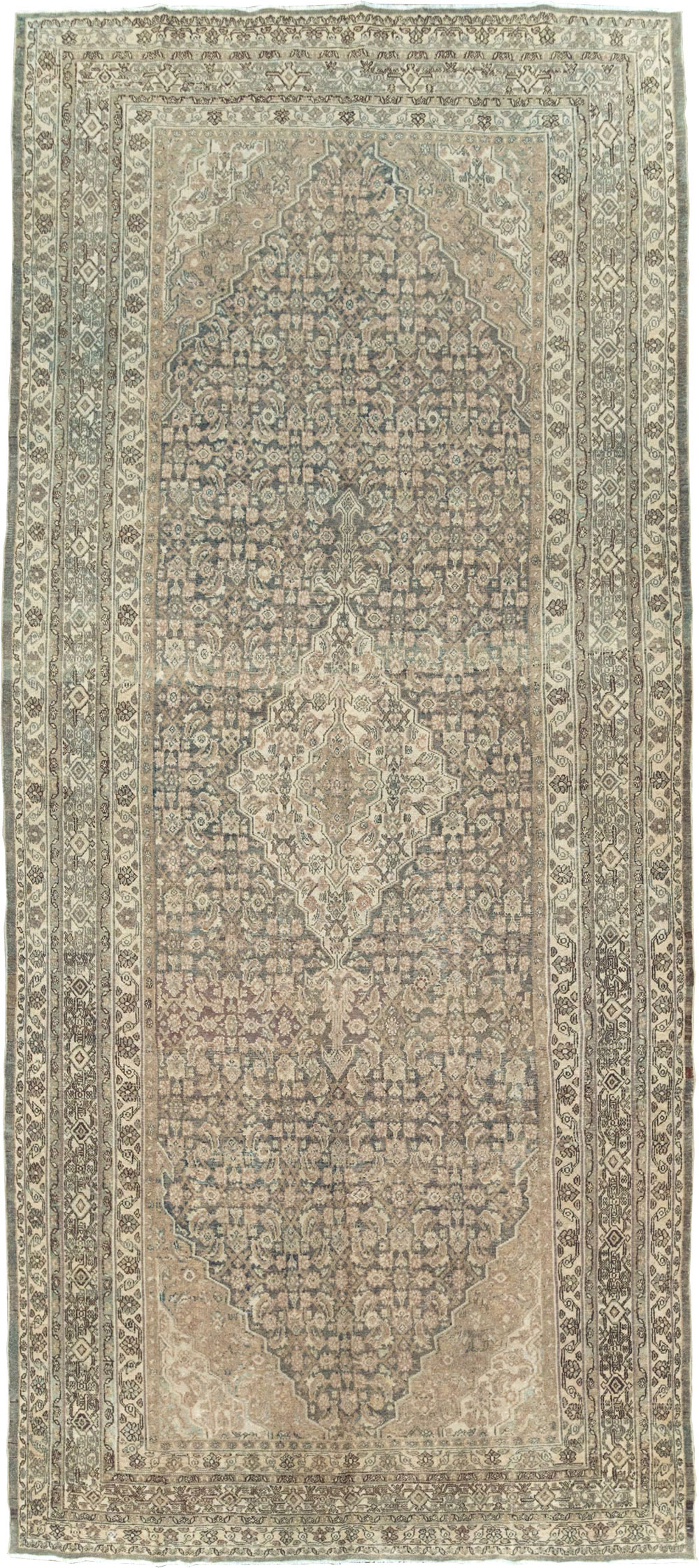 Antique Bibikabad Gallery Carpet, No.22357 - Galerie Shabab