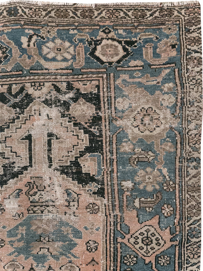 Antique Persian Kurdish Rug, No.22363 - Galerie Shabab