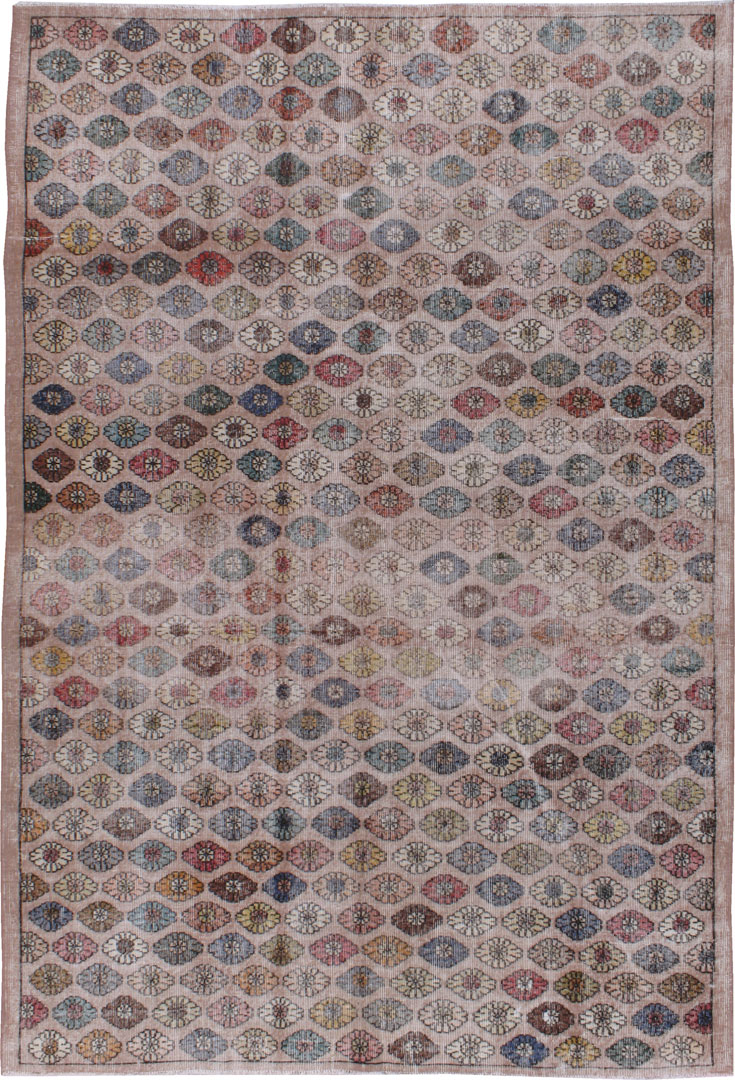 Vintage Anatolian Distressed Rug, No.22368 - Galerie Shabab
