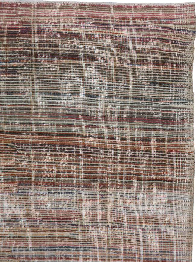 Vintage Anatolian Distressed Carpet, No.22371 - Galerie Shabab