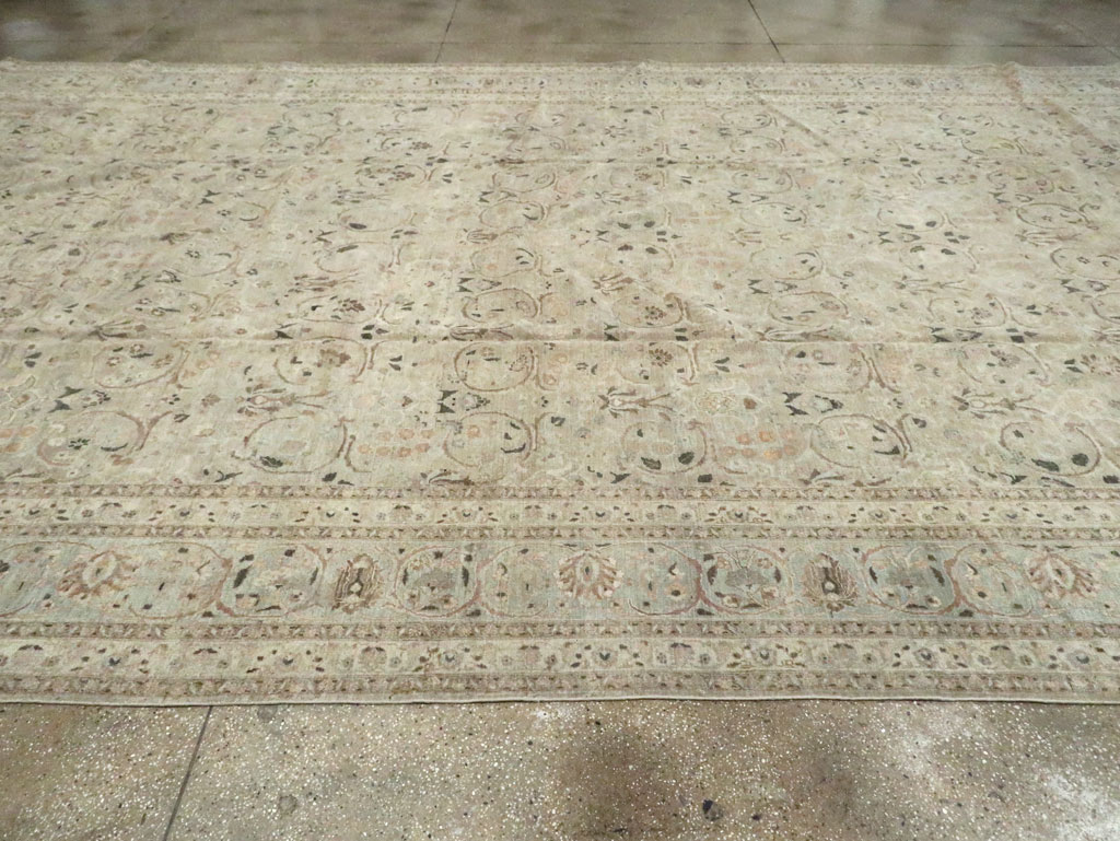 Antique Persian Tabriz Carpet, No.22375 - Galerie Shabab