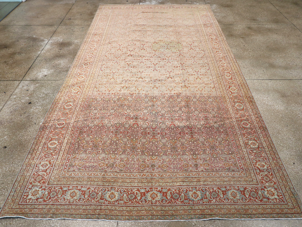 Antique Persian Tabriz Carpet, No.22377 - Galerie Shabab
