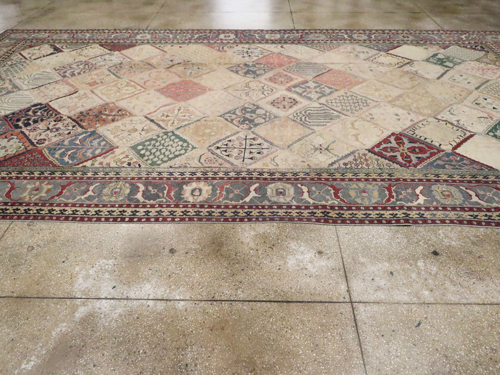 Antique Persian Northwest Carpet, No.22380 - Galerie Shabab