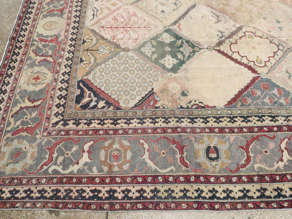 Antique Persian Northwest Carpet, No.22380 - Galerie Shabab