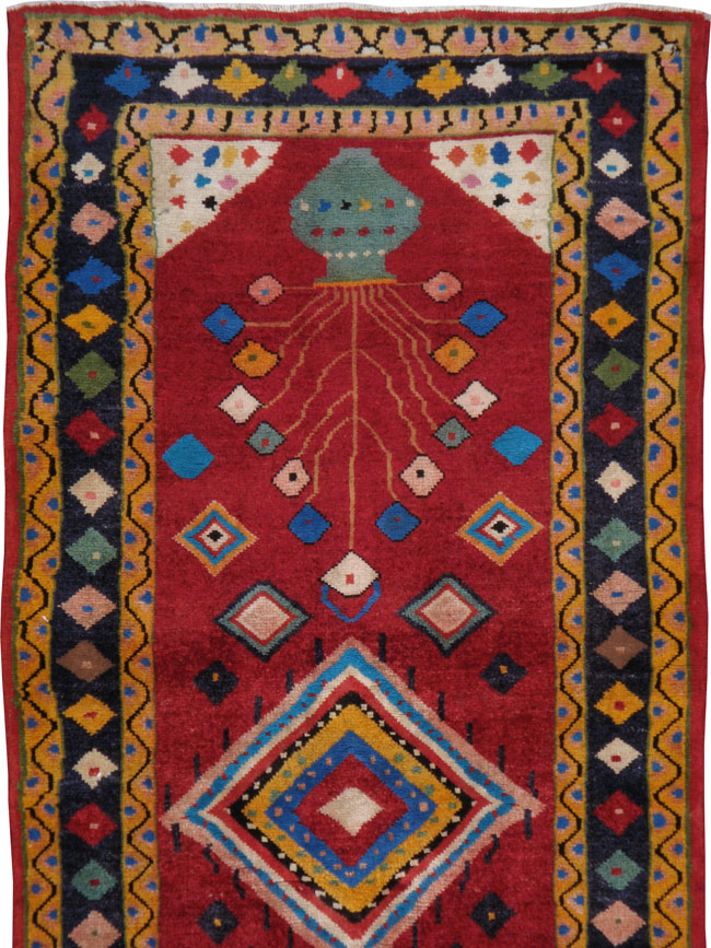 Vintage Gabbeh Runner, No.22387 - Galerie Shabab