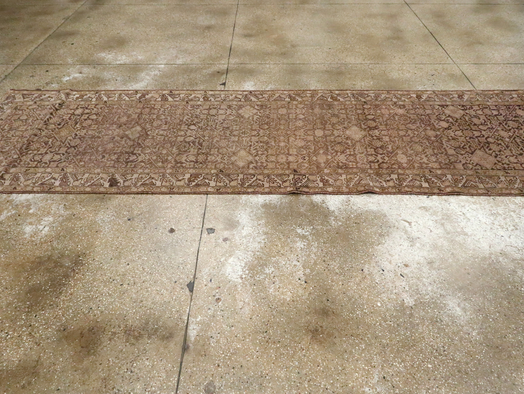 Vintage Persian Malayer Runner, No.22391 - Galerie Shabab